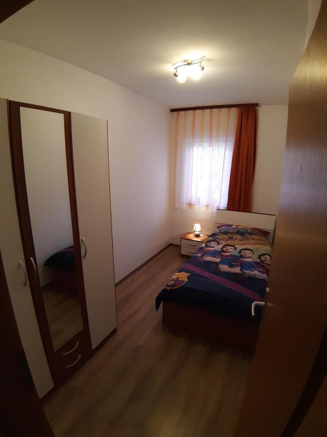 Apartments Mihael Malinska Exterior photo